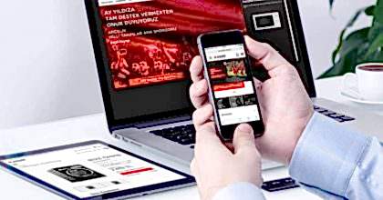 Mobil Uyumlu (Responsive) WordPress Web Tasarımı Görseli Tüm cihazlarda sorunsuz çalışan responsive WordPress tasarımı mobil ön izlemesi