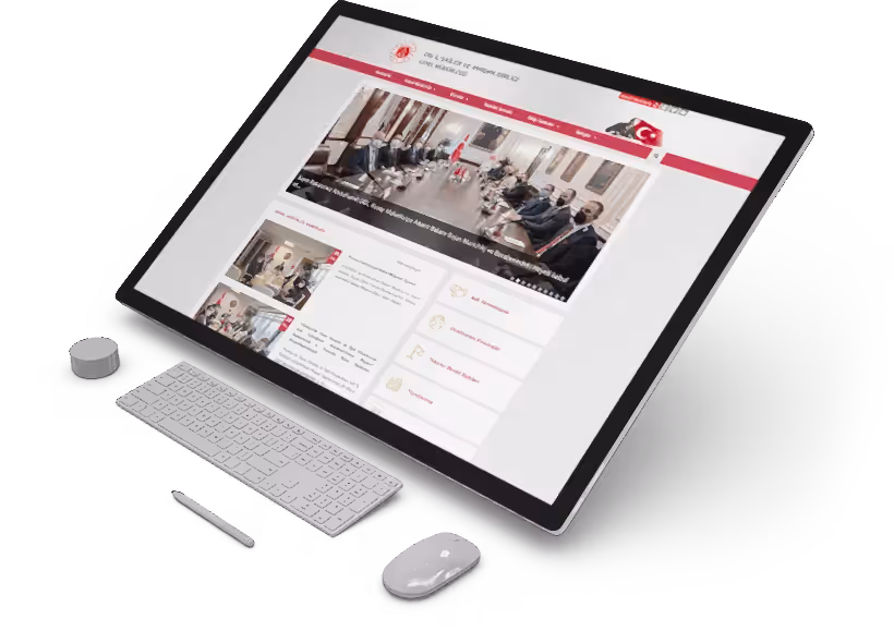 Kurumsal Firmalar İçin WordPress Web Sitesi Arayüzü Kurumsal WordPress web sitesi tasarımı örneği, masaüstü cihaz üzerinde kamu kurumu arayüzüyle birlikte gösteriliyor